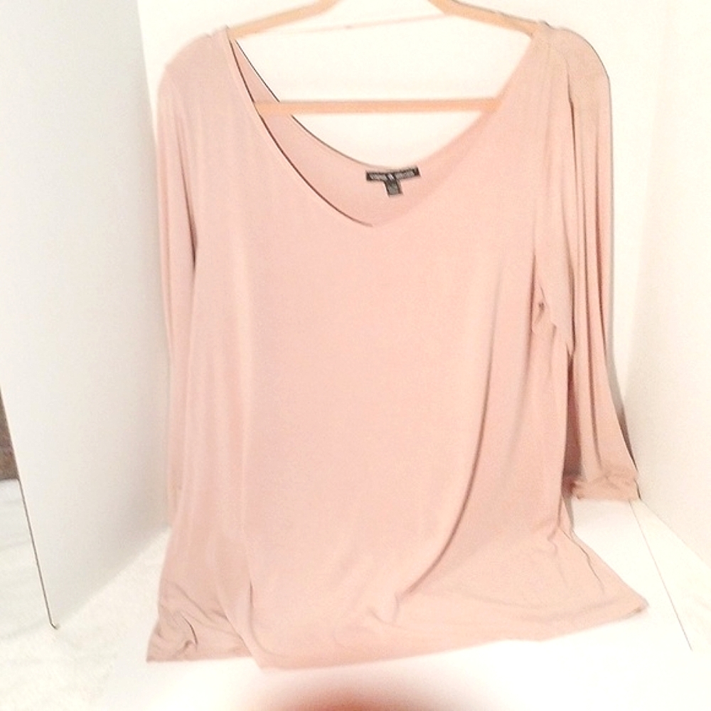 cable and gauge XL silky t-shirt material blouse.Dusty pink color. Hangs Great!